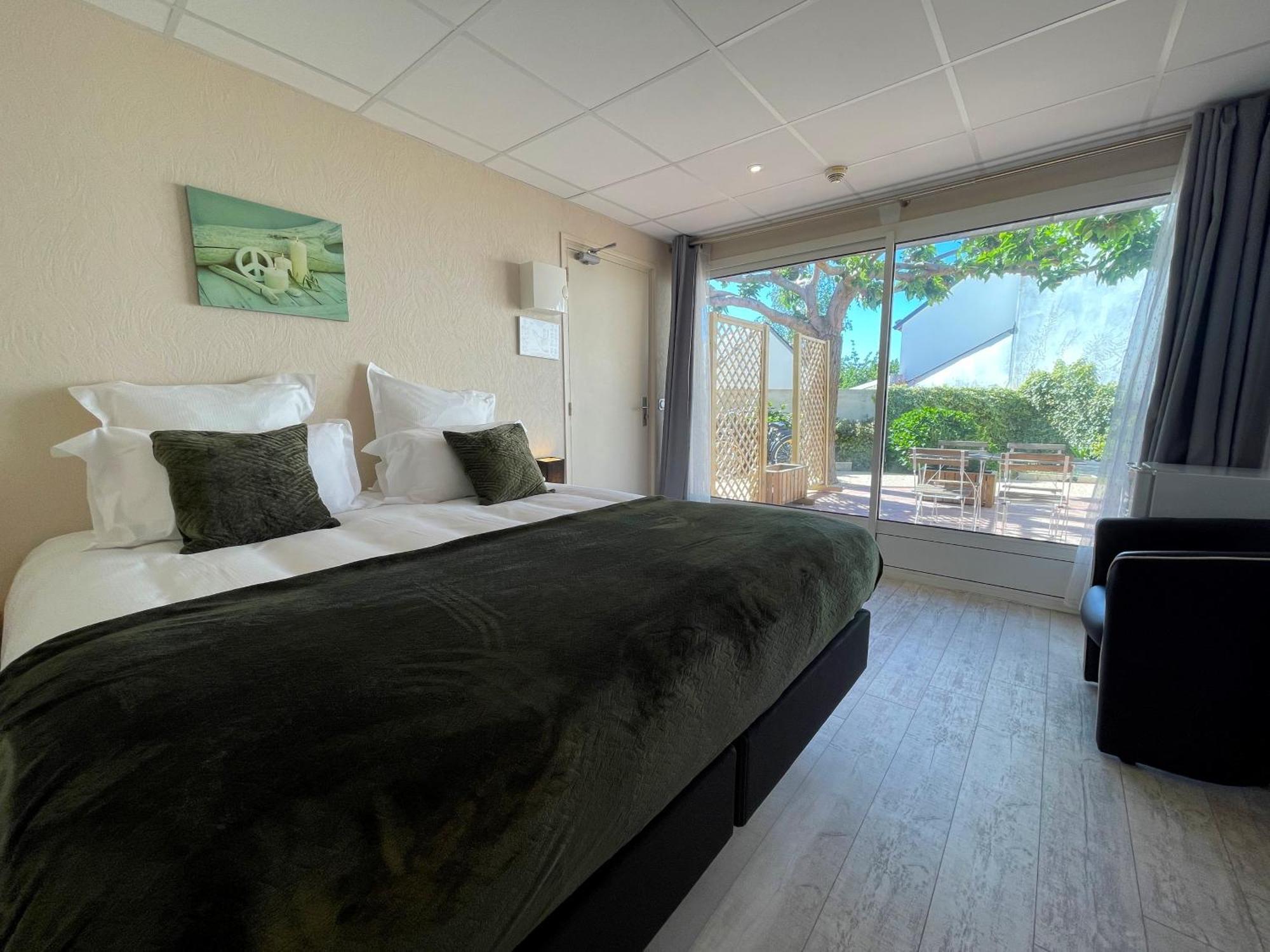 Hotel Des Quatre Saisons เกร็องด์ ภายนอก รูปภาพ